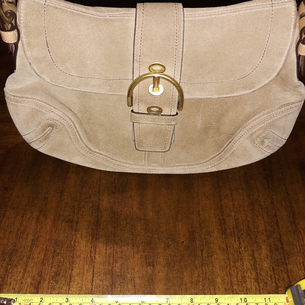 Coach purse - Picture 2 of 8